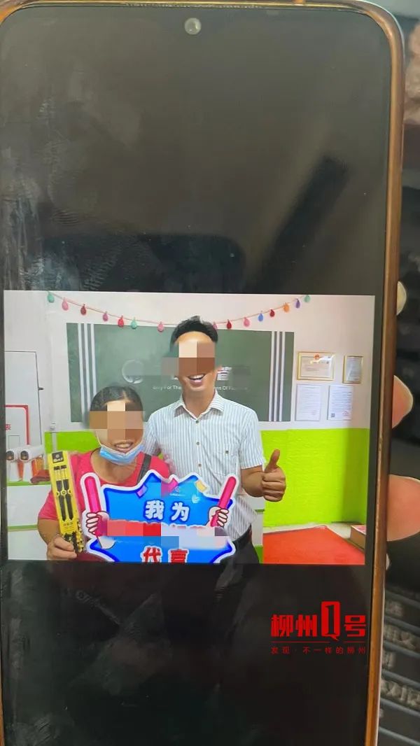 DƬ